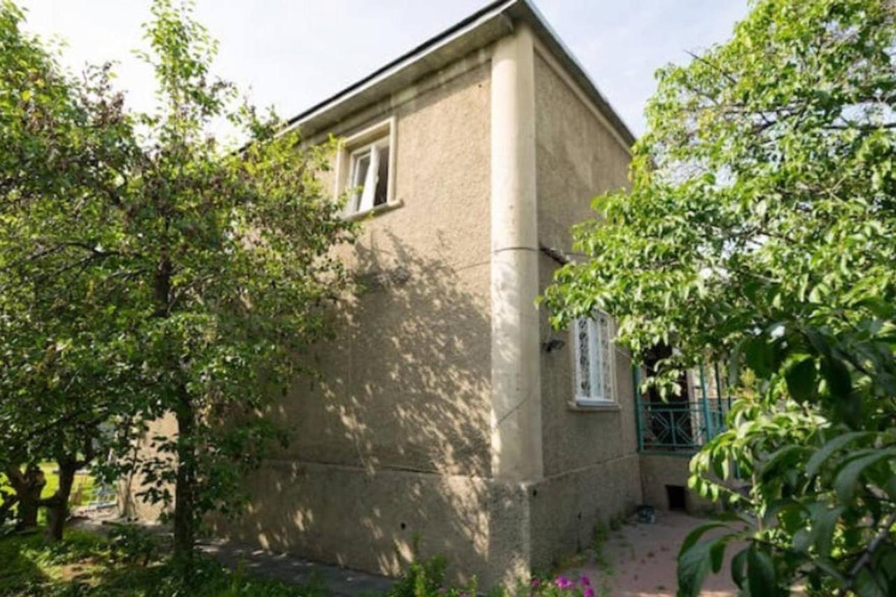Guest House On Maksimova 9 Almaty Extérieur photo