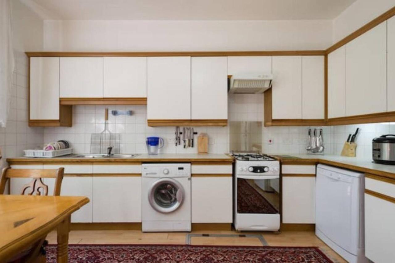 Guest House On Maksimova 9 Almaty Extérieur photo